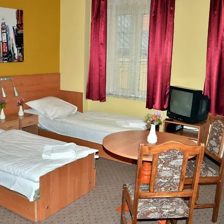 Dworek Mitro * غدينيا