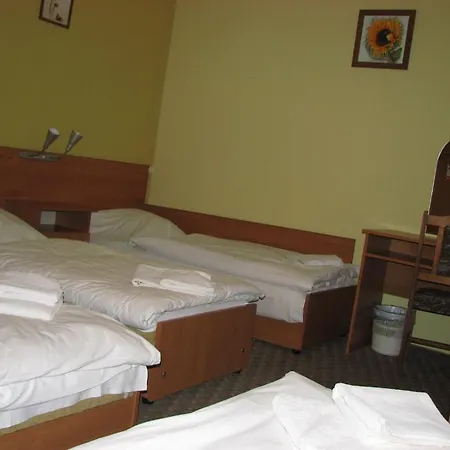 Dworek Mitro غدينيا