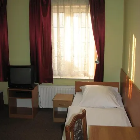 Dworek Mitro غدينيا