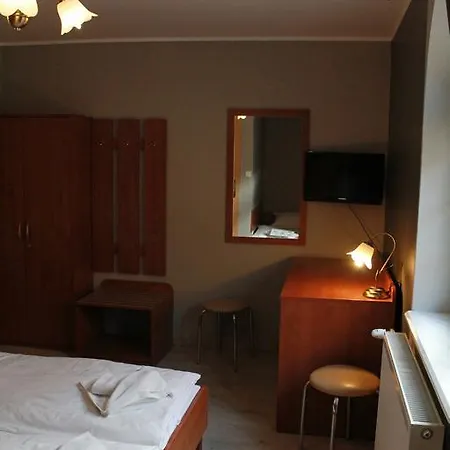 Dworek Mitro منزل للإقامة